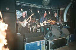 ph band2 small.jpg (25912 bytes)